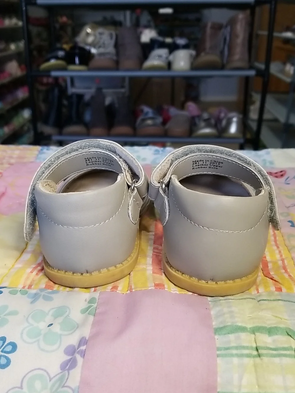 Livie & Luca light gray